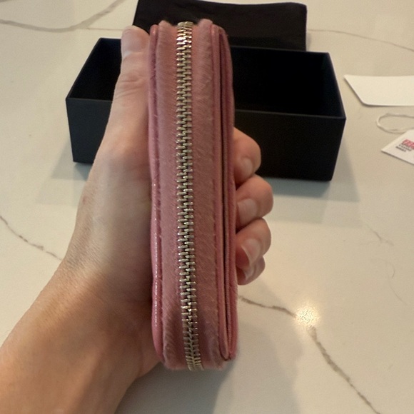 Chanel Quilted Pink Wallet with Gold Accents - Picture 7 of 9